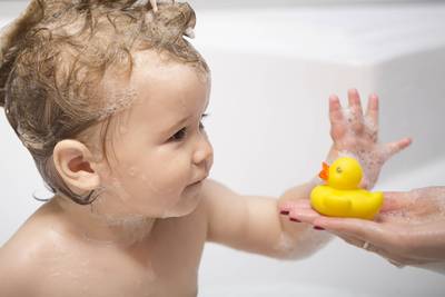 baby bathing plastic duck